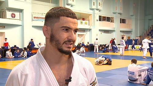 Дзюдоисты Эльдар Аллахвердиев и Мирзоюсуф Гафуров взяли медали открытого турнира Европы в Болгарии