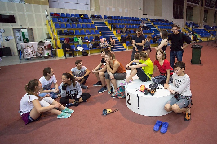 Девушки взяли по три золота!