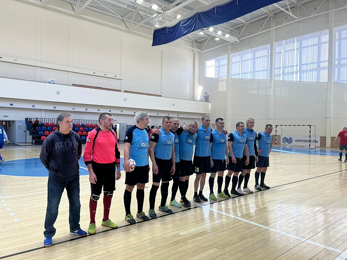 Тюменская «Чинги-Тура» взяла золото в чемпионате области по мини-футболу среди ветеранов