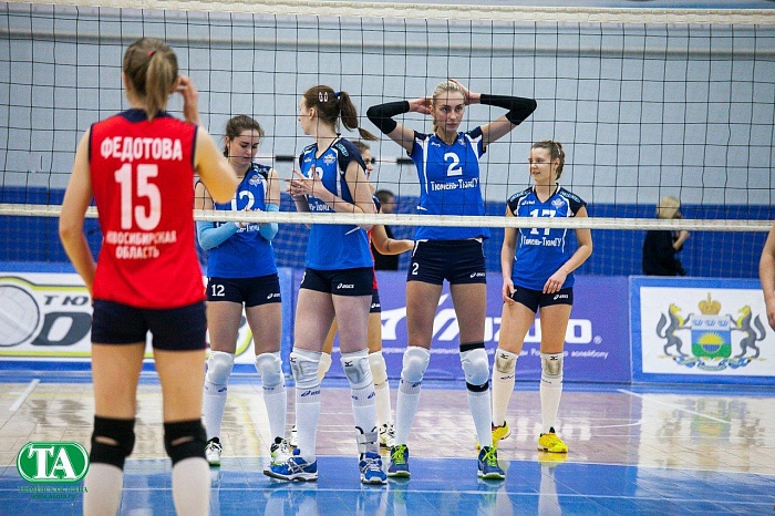 Волейбол. Первенство России. Высшая лига «А». «Тюмень-ТюмГУ» - «Олимп» (Новосибирская область) - 13 (21-25, 19-25, 25-13,11-25)