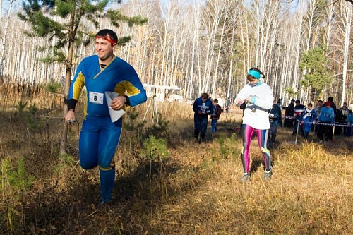 Искали медали у озера