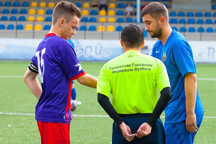 Фавориты Кубка Тюмени по футболу одержали крупные победы