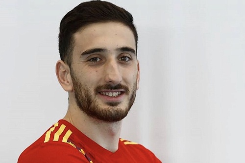 Коммунисты усилились форвардом сборной Испании