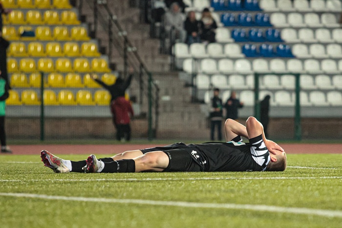 Футбольный клуб «Тюмень» впервые в сезоне уступил дома из-за провального первого тайма