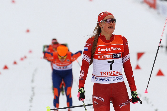 Аномально тёплая погода не испортила праздник на Кубке Хакасии по лыжным гонкам: Алёна Баранова из Москвы взяла первое место в спринте