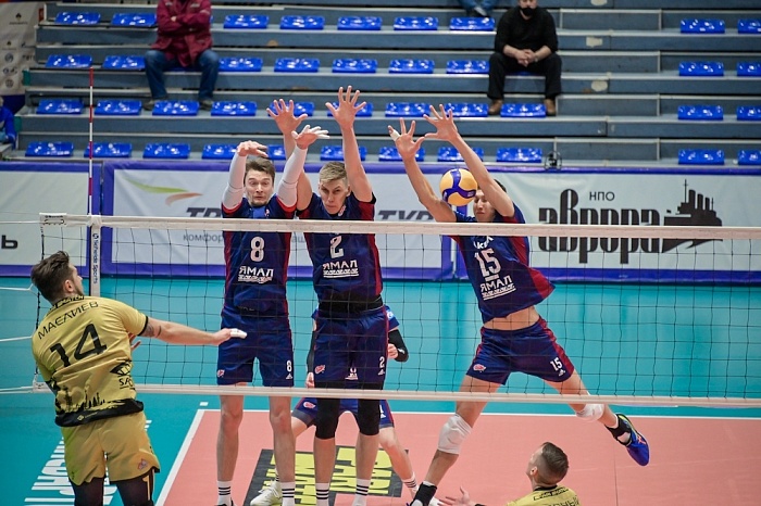 Дома нижневартовцы уступили на тай-брейке