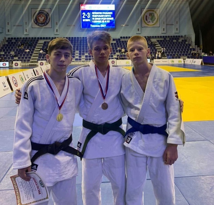 Тюменские дзюдоисты собрали награды