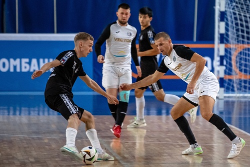 Тюменский «Вектор» удачно начал финал в Ульяновске