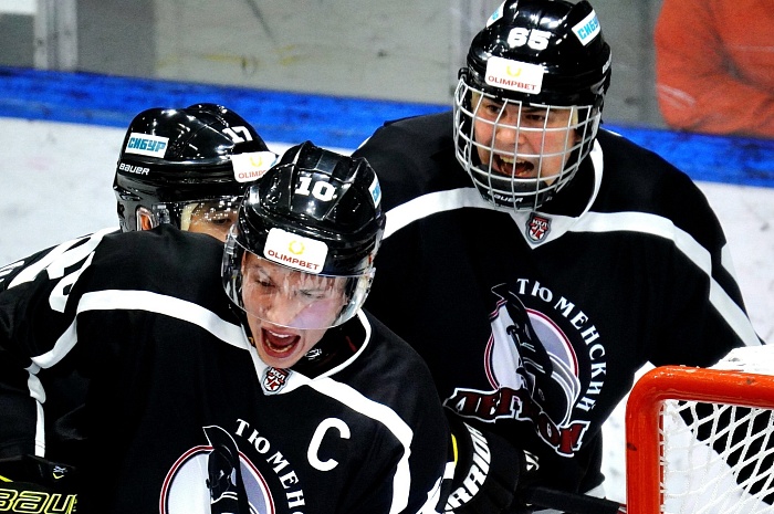 Хоккейный клуб «Тюменский Легион» в Молодёжной лиге обыграл «Спутник»!
