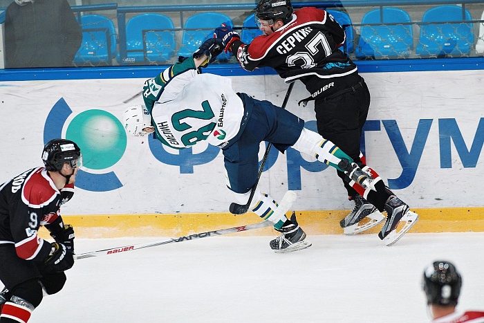 Фото Владимира ОГНЁВА