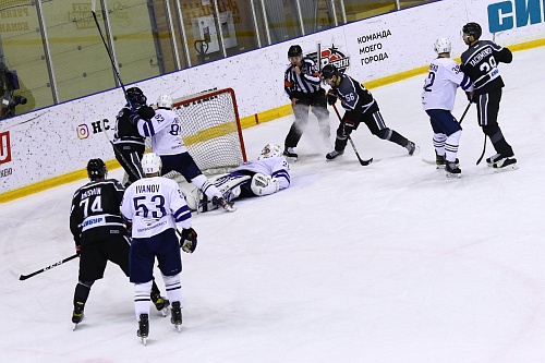 Михаил Звягин: «Можно закидать камнями, но это было бы слишком просто»