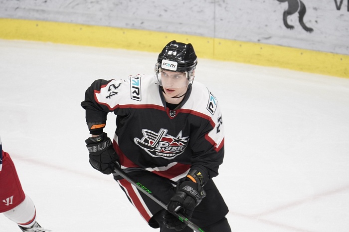 Между первым и вторым голами защитника  тюменского хоккейного клуба «Рубин» Ильи Колганова прошло семь лет!