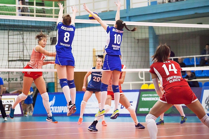 Лидер в трех сетах победил в Тюмени (ОНЛАЙН)