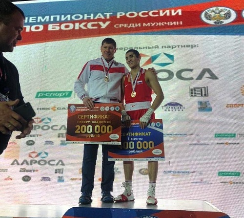 Альберт и Бахтовар защитили чемпионские титулы