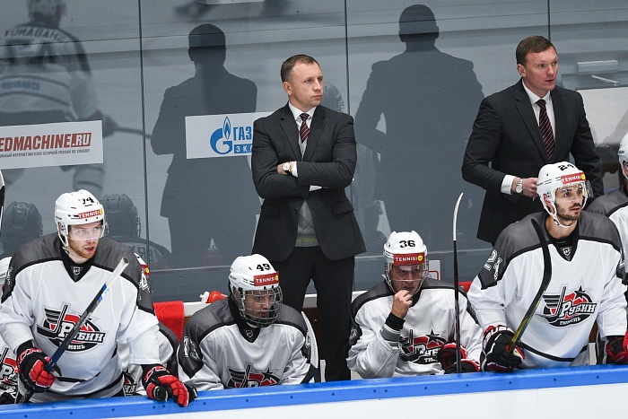 Михаил Звягин: «Старались использовать фактор свежести»