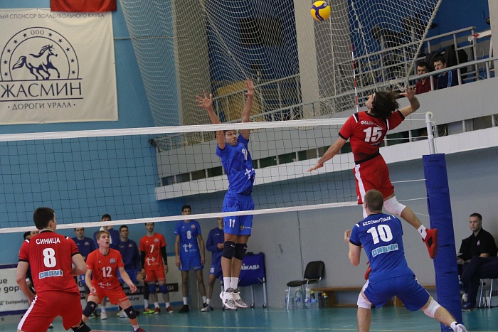 В Екатеринбурге «Тюмень» не отдала соперникам ни сета!