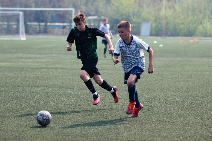 После 1-го тура лидирует пермская СШОР «Звезда», а ФК «Тюмень-2011» идёт вторым