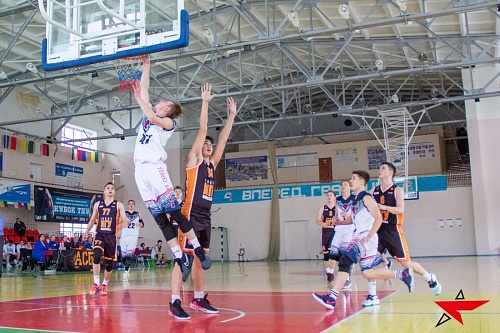 «Гвардия-ТИУ» сыграла без глубины и потерпела три неудачи