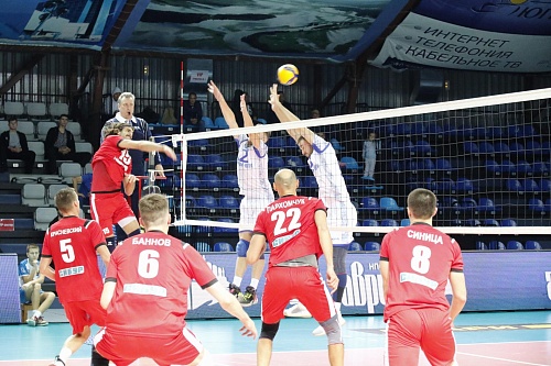 «Тюмень» в Сургуте вытащила невероятный матч против хозяев!