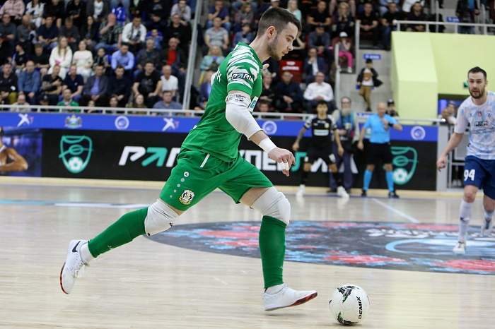 Вратарь мини-футбольного клуба «Тюмень» Денис Субботин: «У нас с Альбертом Цайдером всегда есть план на игру»