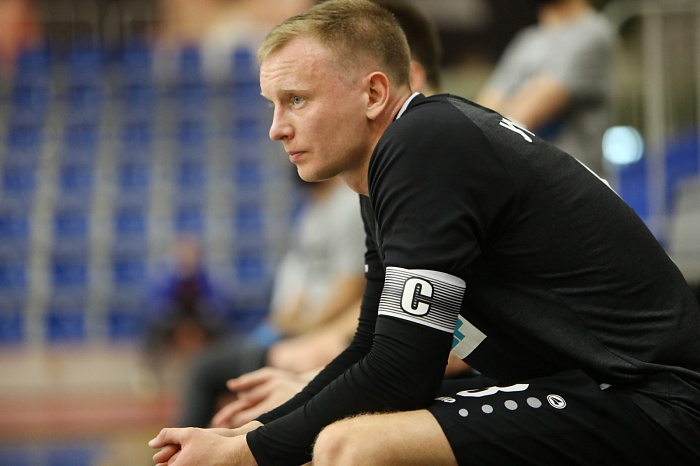 Игрок МФК «Тюмень» Александр Упалёв: «Не делаю акцент на капитанской повязке, я всегда привык биться до конца»