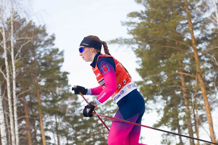 Чемпионат России по лыжным гонкам в Тюмени. 6-й соревновательный день. Женский масс-старт