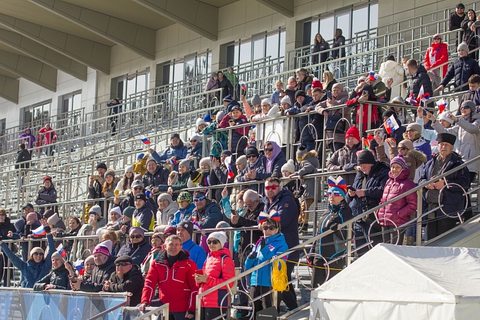 Чемпионат России по лыжным гонкам в Тюмени. 6-й соревновательный день. Женский масс-старт