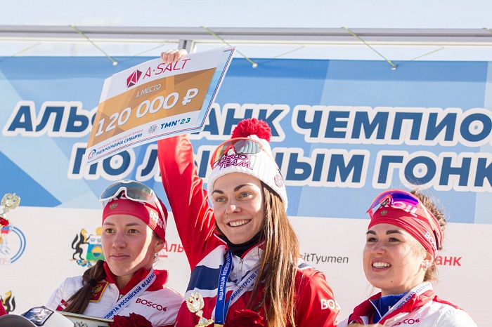 Чемпионат России по лыжным гонкам в Тюмени. 6-й соревновательный день. Женский масс-старт