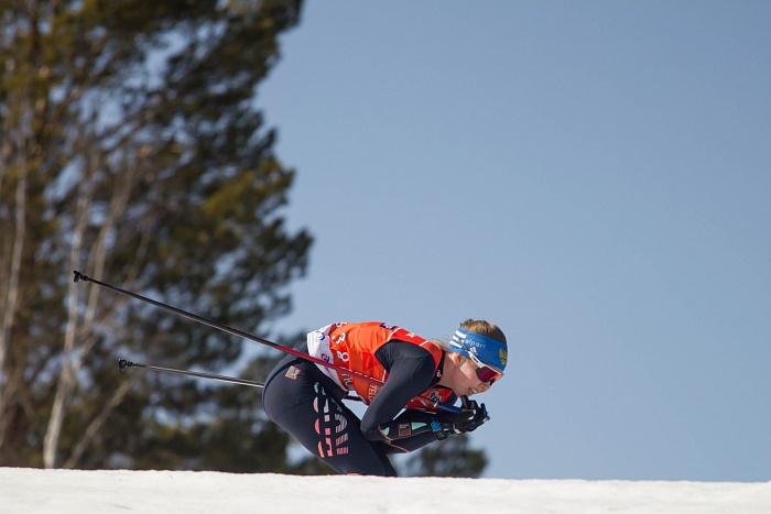 Чемпионат России по лыжным гонкам в Тюмени. 6-й соревновательный день. Женский масс-старт