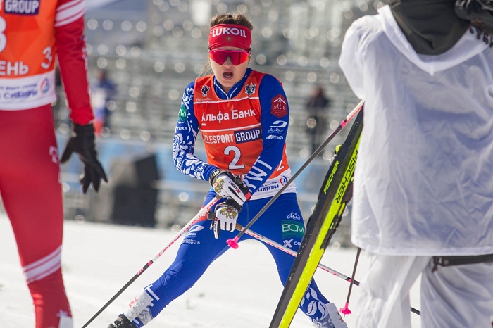 Чемпионат России по лыжным гонкам в Тюмени. 6-й соревновательный день. Женский масс-старт