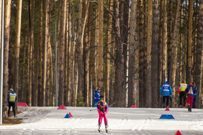 Чемпионат России по лыжным гонкам в Тюмени. 6-й соревновательный день. Женский масс-старт