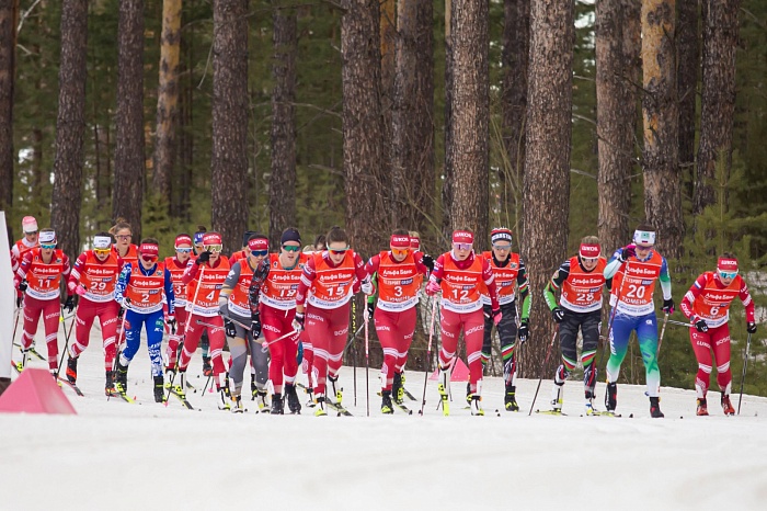 Чемпионат России по лыжным гонкам в Тюмени. 6-й соревновательный день. Женский масс-старт