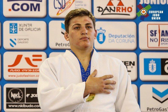 В Ла-Корунье побеждал «иппонами»