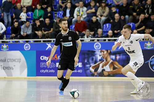 Футзальный клуб «Тюмень» в столице Урала уступил «Синаре»