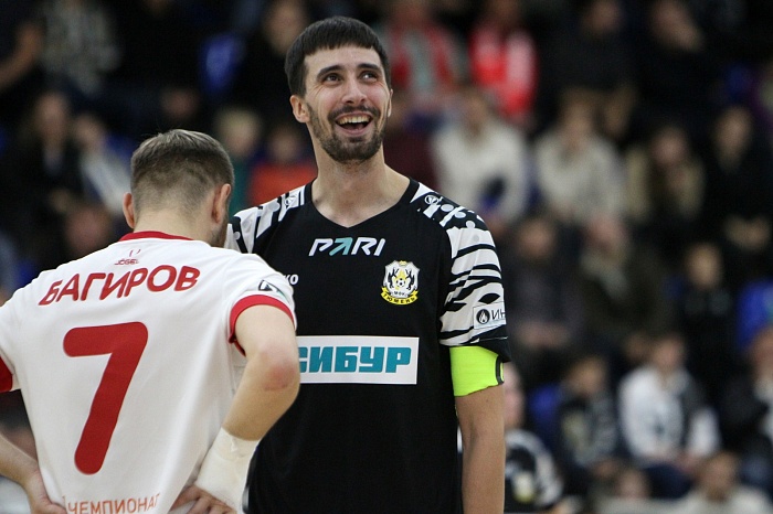 Сильный коллектив лучше, чем сильная партия: мини-футбольный клуб «Тюмень» на выезде уверенно переиграл МФК КПРФ