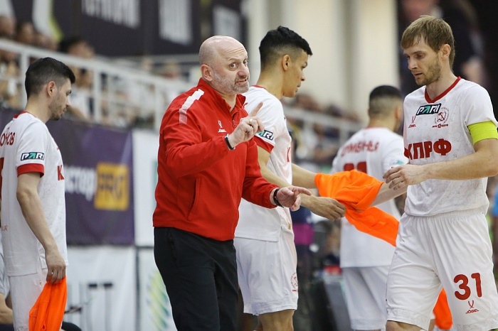 Главный тренер мини-футбольного клуба КПРФ Бесик Зоидзе: «Мы не справились с системой «Тюмени» - игрой на «столба»