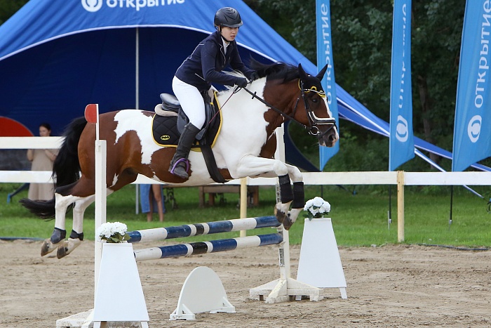 «Скачки фаворитов: Конкур 2023». Клуб «Аллегро»