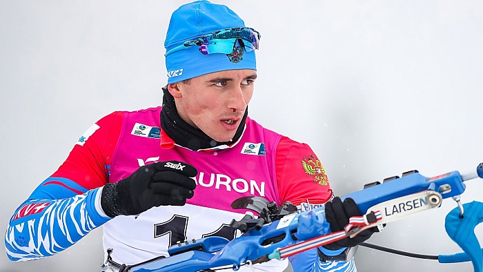 Москвич Карим Халили выиграл спринт на чемпионате России по биатлону. Серебро взял Пётр Пащенко, а бронзу — Ильназ Мухамедзянов