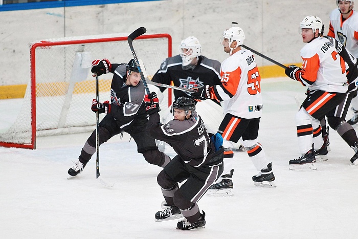 Фото Владимира ОГНЁВА