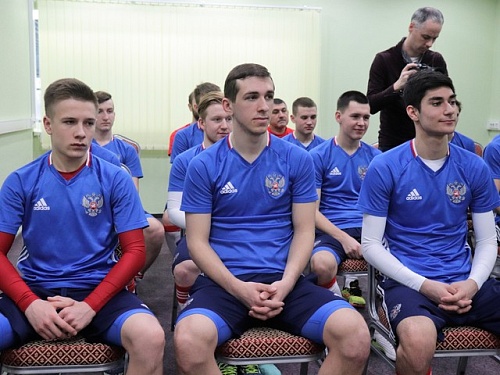 Тюменцы отправились в Испанию