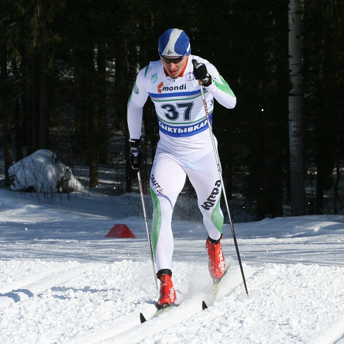 Представитель сборной ХМАО-Югры по лыжным гонкам Рифат Сафиуллин: «Сергей Устюгов не бежал эстафету, готовится к полтиннику. Нам, увы, без него тяжело!»