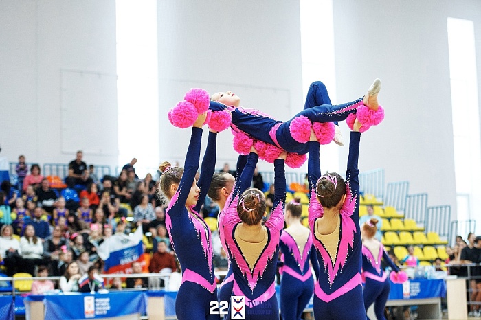 Тюменские чирлидеры показали класс и в Европе, и в Азии