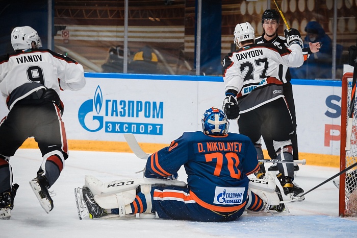 Хоккеисты тюменского «Рубина» сыграют в Санкт-Петербурге с невскими армейцами