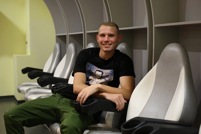 Полузащитник футбольного клуба «Тюмень» Денис Самойлов: «Мне очень футзал понравился. В нём всё так компактно и стремительно, завораживает этот процесс»