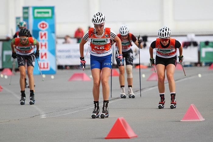 Летний чемпионат России по лыжным гонкам. Первый соревновательный день. Индивидуальная гонка классическим стилем.