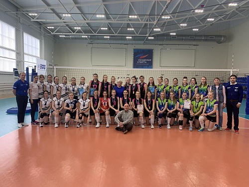 Тобольские волейболистки выиграли первенство Тюменской области