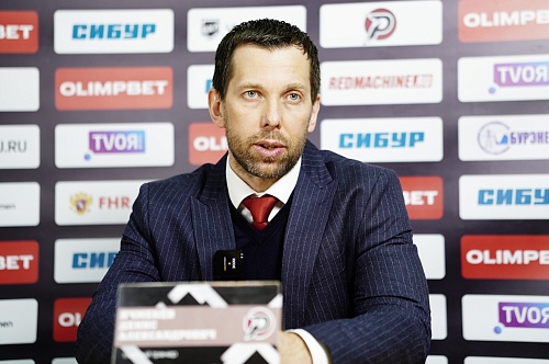Главный тренер хоккейного клуба «Рубин» Денис Ячменёв: «Все игры домашней серии были напряжёнными: доходили и до овертаймов, и до буллитов»