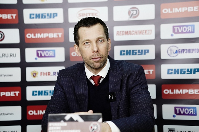 Экс-главный тренер хоккейного клуба «Рубин» Денис Ячменёв: «Анвар Гатиятулин никогда не отказывал в помощи, ведь это требовалось для моего развития»