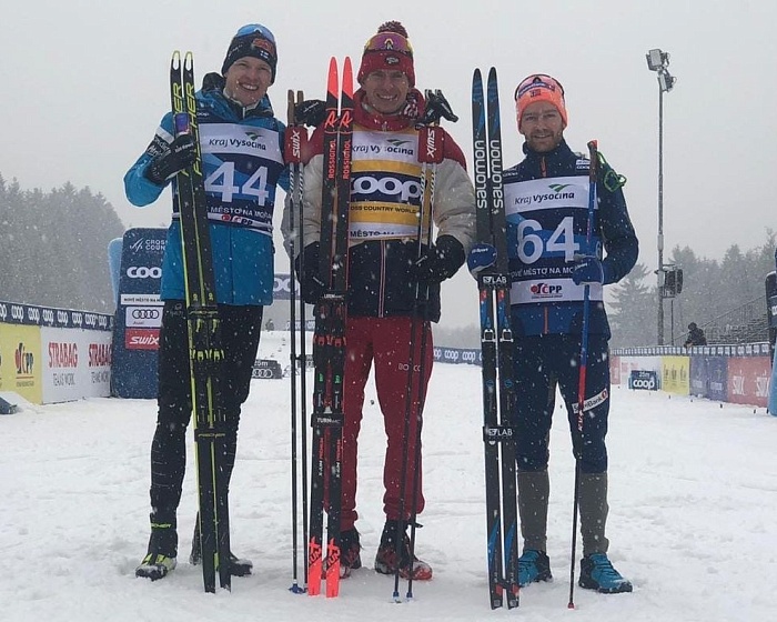 Большунов взял два золота, Смирнова дважды попала в «Топ-30»