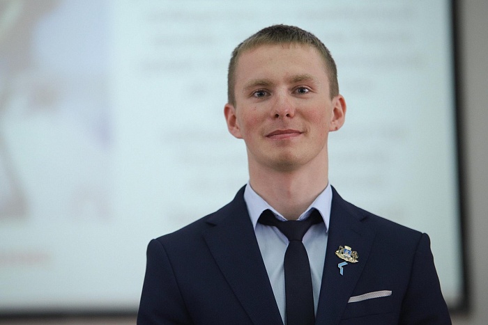 Денис Спицов: «Знаю, что в родном вузе любят, ждут и поддерживают»